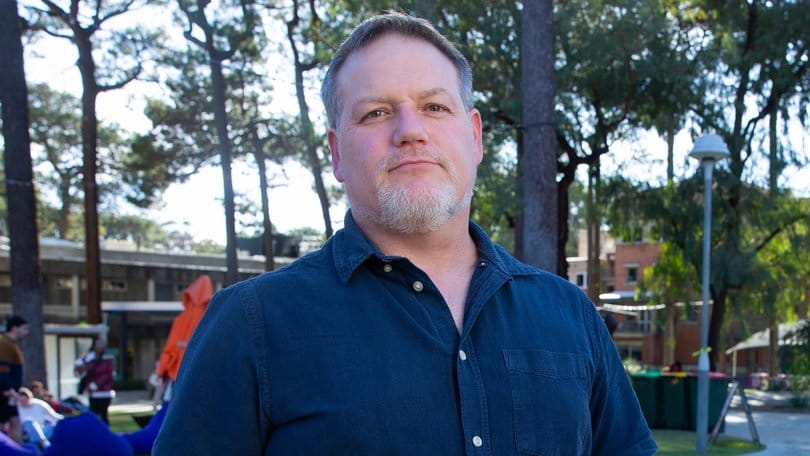 L'Australie interdit les réseaux sociaux 3 tama leaver