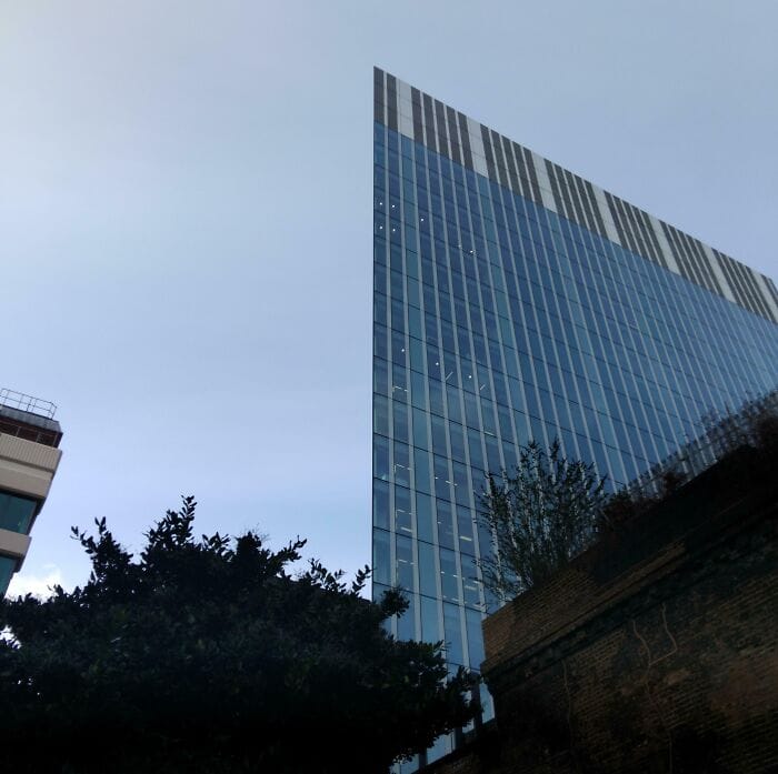 40 illusions d'optiques qui jouent avec votre cerveau 23 un immeuble plat